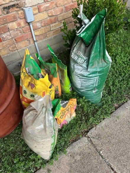 Photo of free Soil (Hurst) #1