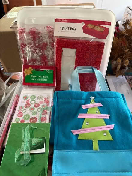 Photo of free Christmas ribbon and miscellany (Croton-on-Hudson) #2