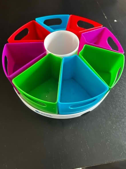 Photo of free Art supplies holder, markers, pens (School St, Belmont) #1