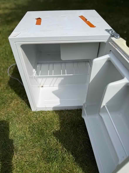 Photo of free Counter top fridge (East Sheen) #2