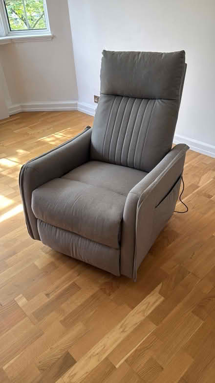 Photo of free Recliner with massage (High St Ken W8) #1