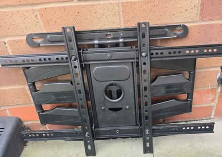 Photo of free Television Bracket ( rotates) (Eccles M30) #1