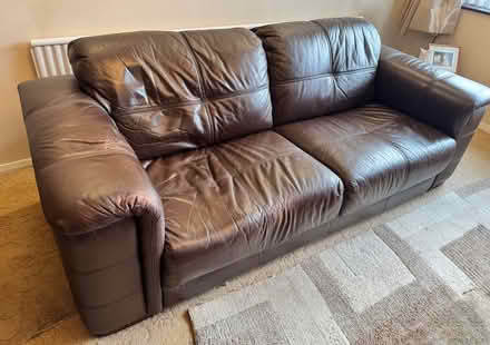 Photo of free 3 + 2 Seater brown leather sofa (Frodingham DN16) #4