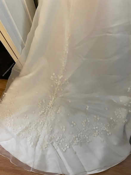 Photo of free Size 6 Wedding Dress (Sunnyvale (Wolfe)) #4