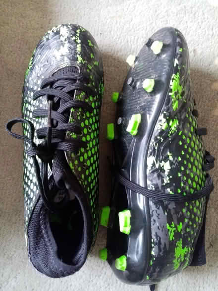 Photo of free Boys football shoes size 4 (Pimlico, SW1) #1
