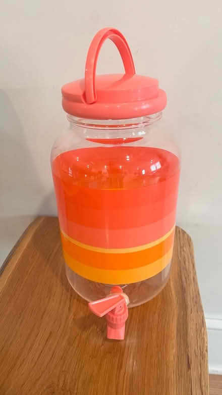 Photo of free drink dispenser (Petworth) #1