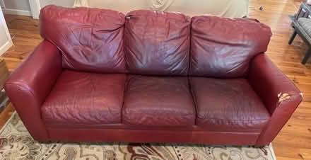 Photo of free leather couch (Bellevue) #1