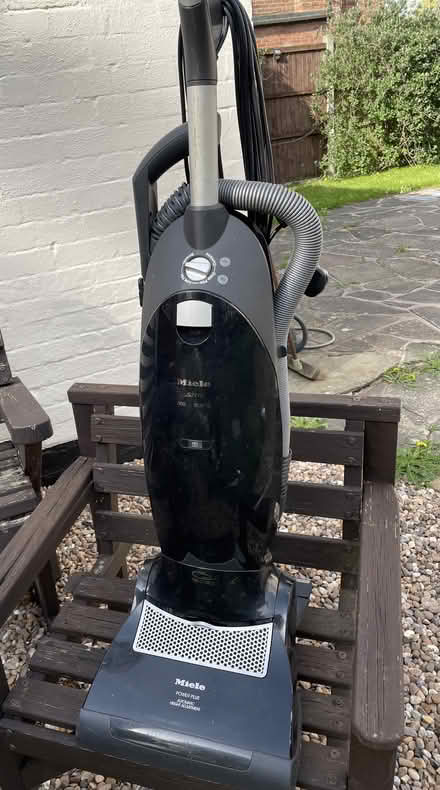 Photo of free Vacuum cleaner (Whaley Thorns NG20) #1