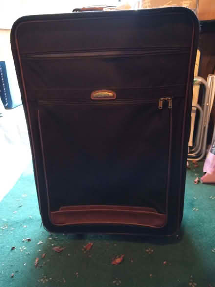 Photo of free XL Black trolly Suitcase (Brandon IP27) #1