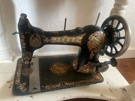 Photo of free Vintage sewing machine (Nottingham NG5) #1