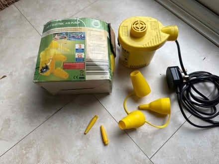 Photo of free Electric air pump (Wokingham RG40) #1
