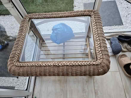 Photo of free Sofa (TW16) #3