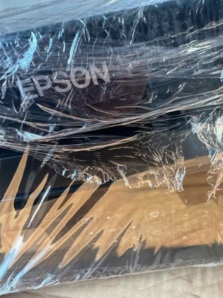 Photo of free New wireless router (New coseley village DY4) #2