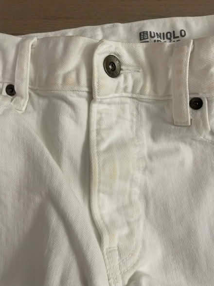 Photo of free White Uniqlo jeans sz 32 (Kennedy/16th in Markham) #2