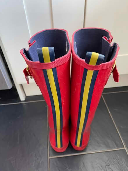 Photo of free Red ladies wellington boots size 6 (Strawberry Hill TW1) #1