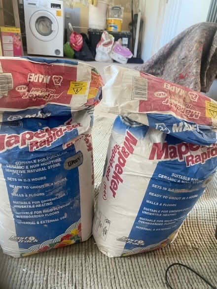 Photo of free 2 bags of tile adhesive (Aylesbury HP20) #2