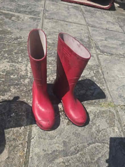 Photo of free Wellington boots size 6 (UB1 southall) #1