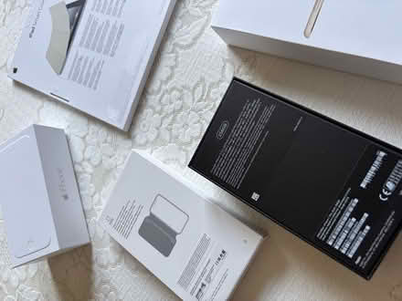 Photo of free Apple iPhone / iPad boxes (The Grange EH9) #1