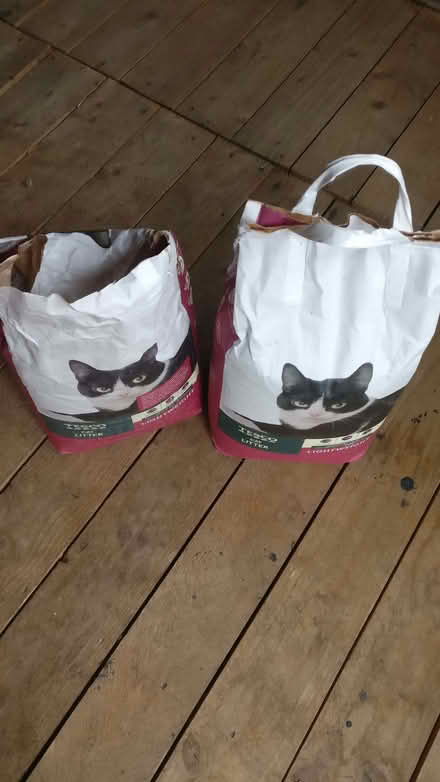 Photo of free Cat Litter (Chingford E4) #1