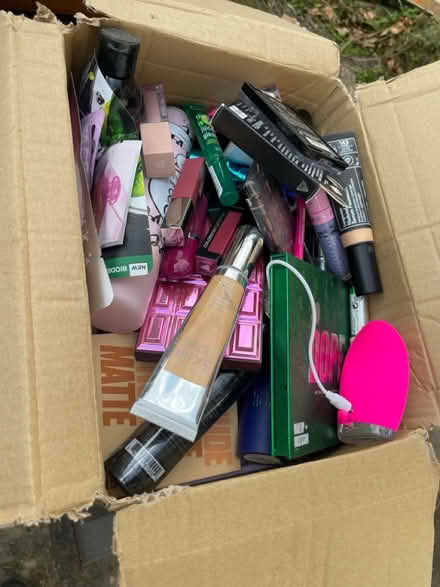 Photo of free Jumbo box of expired makeup (AL2 / SG6) #3