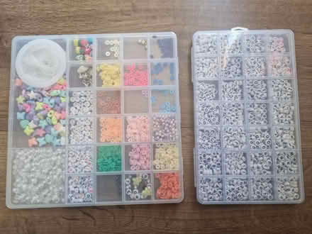 Photo of free Beads and bracelet twine (SE10) #1