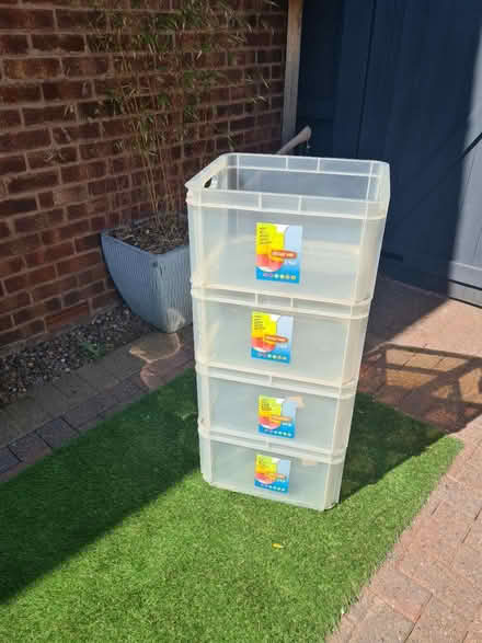 Photo of free Curved box (CH49) #1