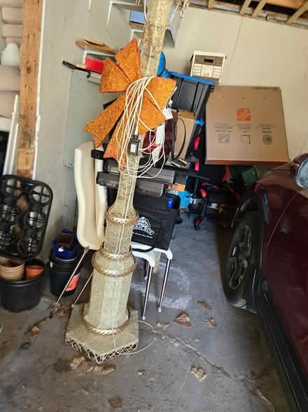 Photo of free Christmas outdoor light (Vanier north) #1