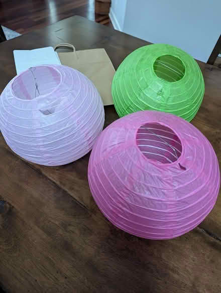 Photo of free Decorations (63rd& main, DG) #1