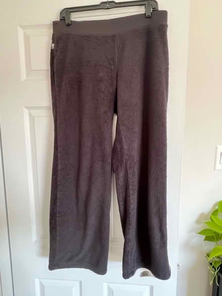 Photo of free Women’s North Face Fleece Pants (Arlington, VA) #1