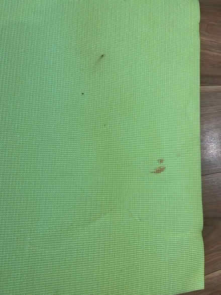 Photo of free Yoga/pilates mat (Boxmoor, Hemel Hempstead) #4