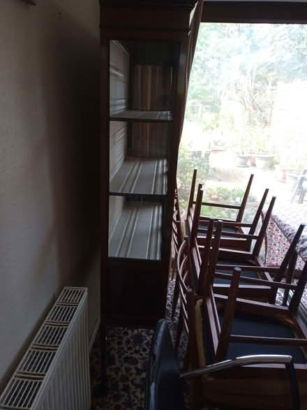 Photo of free Display cabinet on legs (Hockley Heath B94) #3