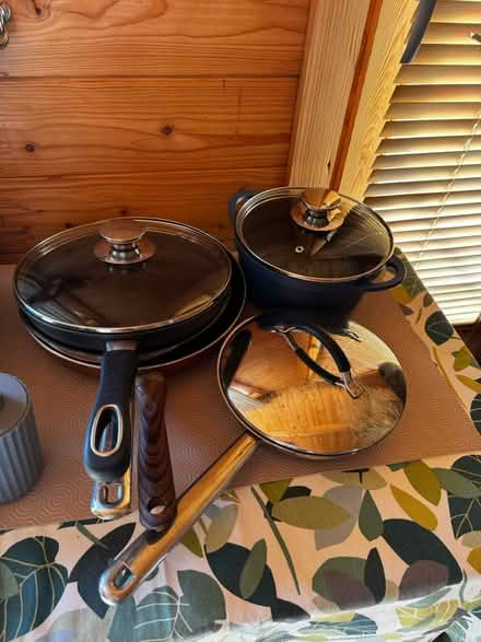 Photo of free Kitchen & Bathroom Items (TN2 3HT) #3