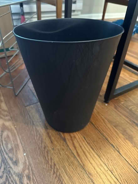 Photo of free Small trash can (Ballard) #1