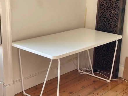 Photo of free Desk (Broughton Street EH3) #1