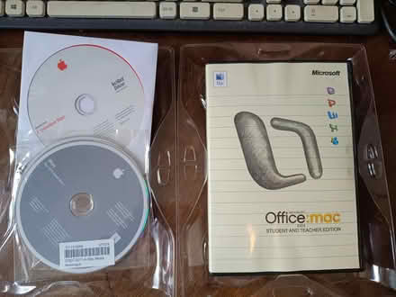 Photo of free MS Office Mac 2004 (EH4 (Craigmount)) #1
