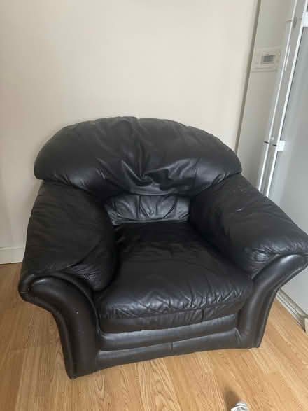 Photo of free Good sofa SE12 (Se12) #3