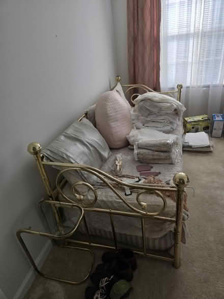 Photo of free Day Bed with Trundle (Manassas VA) #1