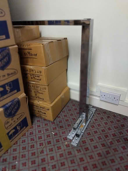 Photo of free Large Table (Central Reading RG1) #4