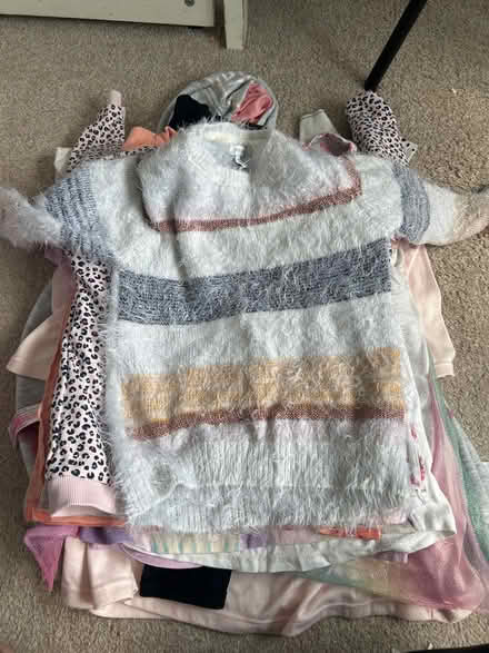 Photo of free Girls cloths size 6-7 (enfield EN1) #1