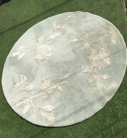 Photo of free Large wool Laura Ashley rug (Altrincham 2DP) #3