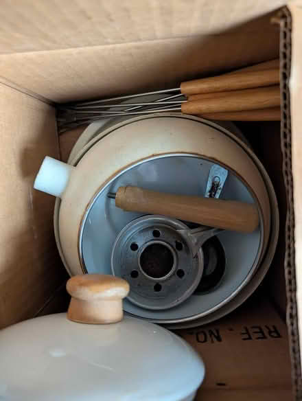 Photo of free Fondue set for 6. (Hertford SG13) #1