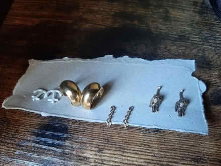Photo of free 4 sets of earrings (South norwood SE25) #1