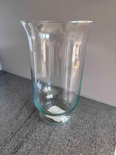 Photo of free Glass vase (Leighton Buzzard LU7) #1