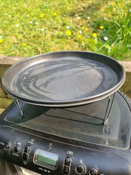 Photo of free Microwave, gwo (Bisley Old Road GL5) #4