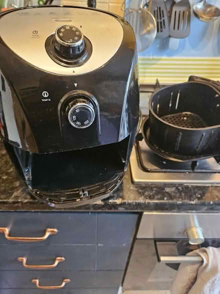 Photo of free Air Fryer (Thornton Heath CR7) #3