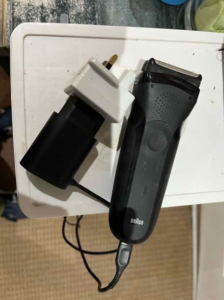 Photo of free Braun Shaver (Bare LA4) #1