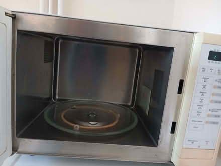 Photo of free White large panasonic microwave (Loughton IG10) #2