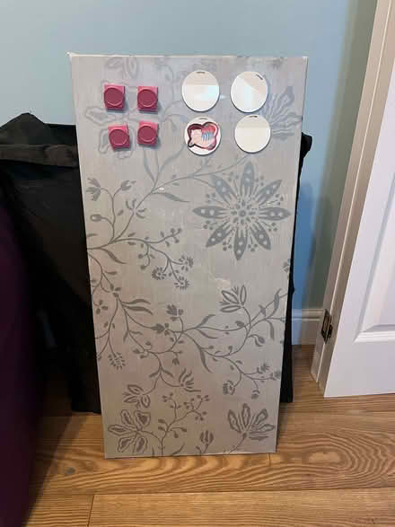 Photo of free magnetic board with magnets (Hale End IG8) #1