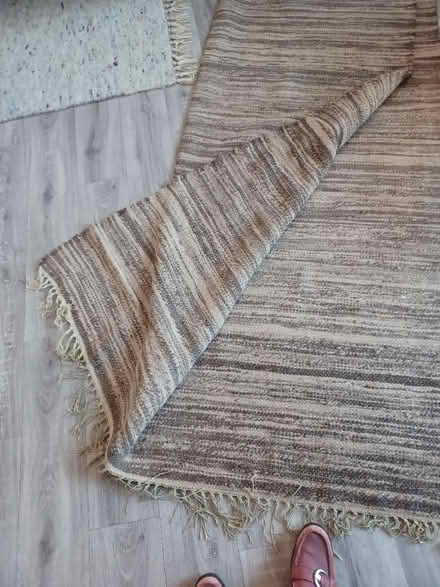 Photo of free Rug (Wisewood S6) #2