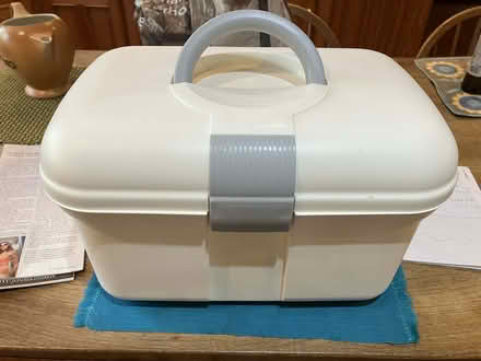 Photo of free Beauty case (Goffs Oak EN7) #2